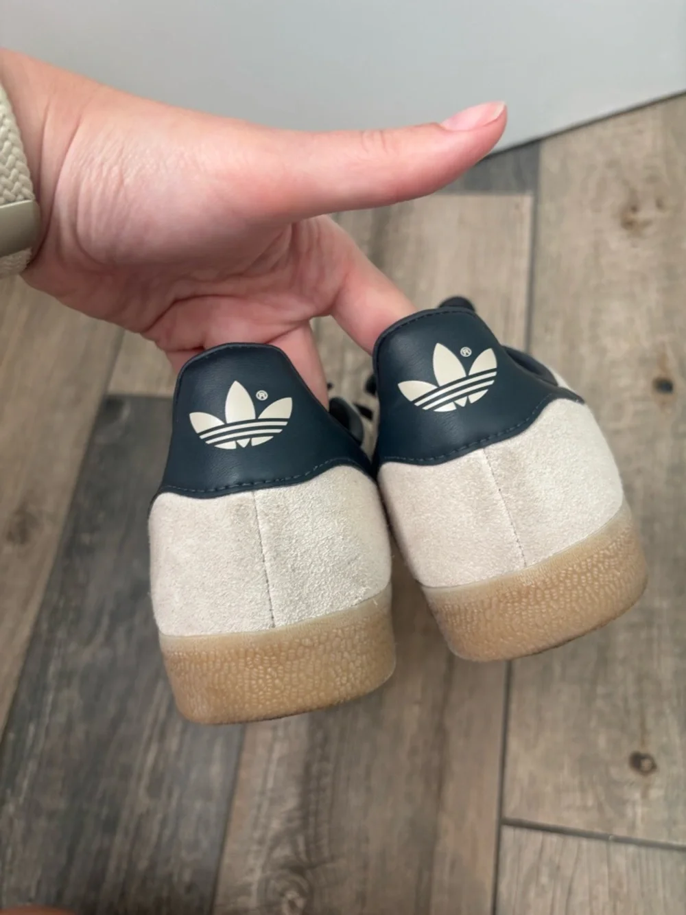 Adidas gazelle Wonder Taupe sneakers